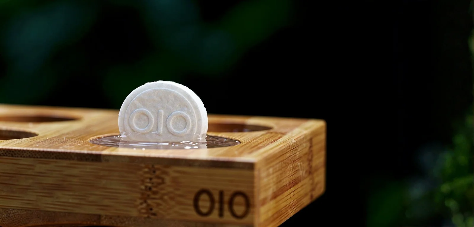 OIO Natura toallita comprimida sobre base de bambú